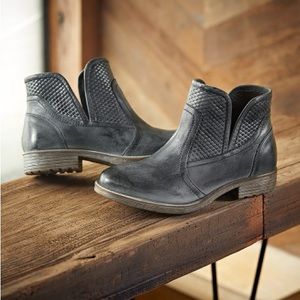 Women's Sea Ranch Boot Size 8